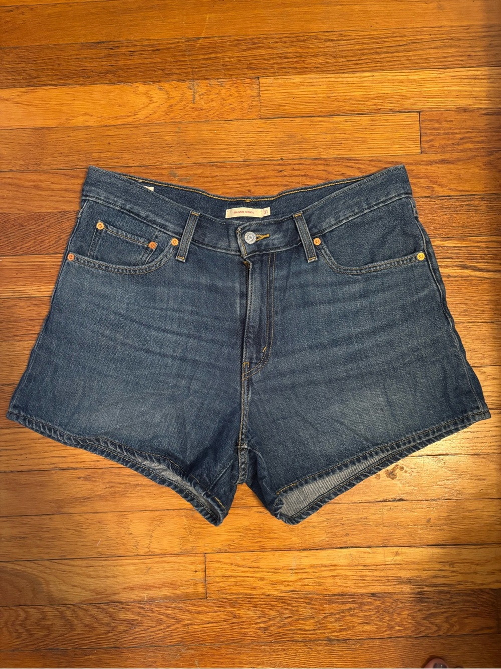 Levi’s Denim 80s Mom Shorts - Medium Wash (Blue Utopia)